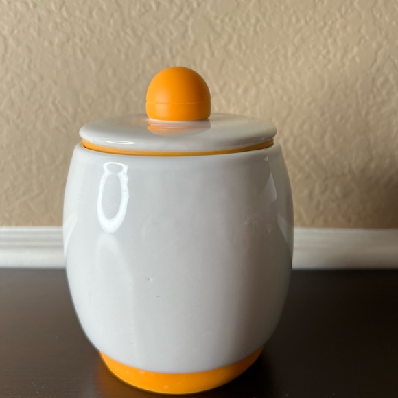 Vintage White Ceramic, Yellow/ Orange Sugar Bowl, Dish, Honey Jar, Pot, candy - Picture 3 of 7